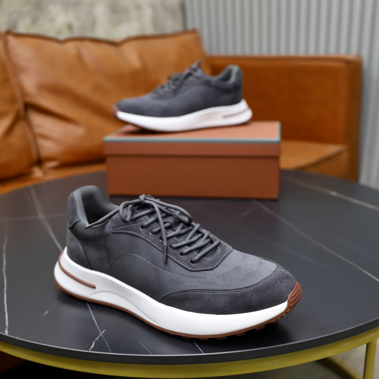 Ex-factory price: 462💰Loropiana LP men's shoes ♞size; 38-44 "45. Customized" original leather splicing. It is really easy to wear, lazy, relaxed, casual, perfect comfort, and there are many color choices, and they all look good with clothes. Is it true that Loropiana can bring social value? “Loropiana is the best thing money can buy”